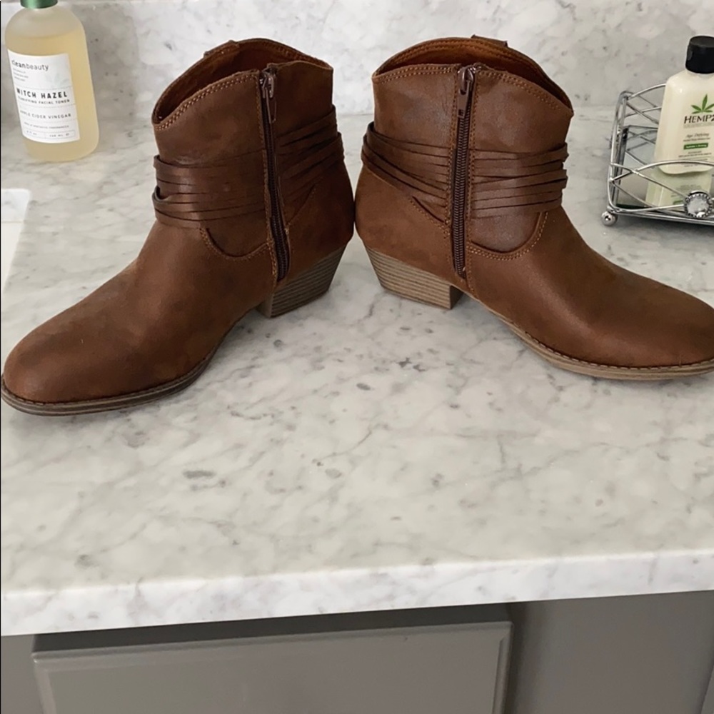 MIA booties - Picture 2 of 5